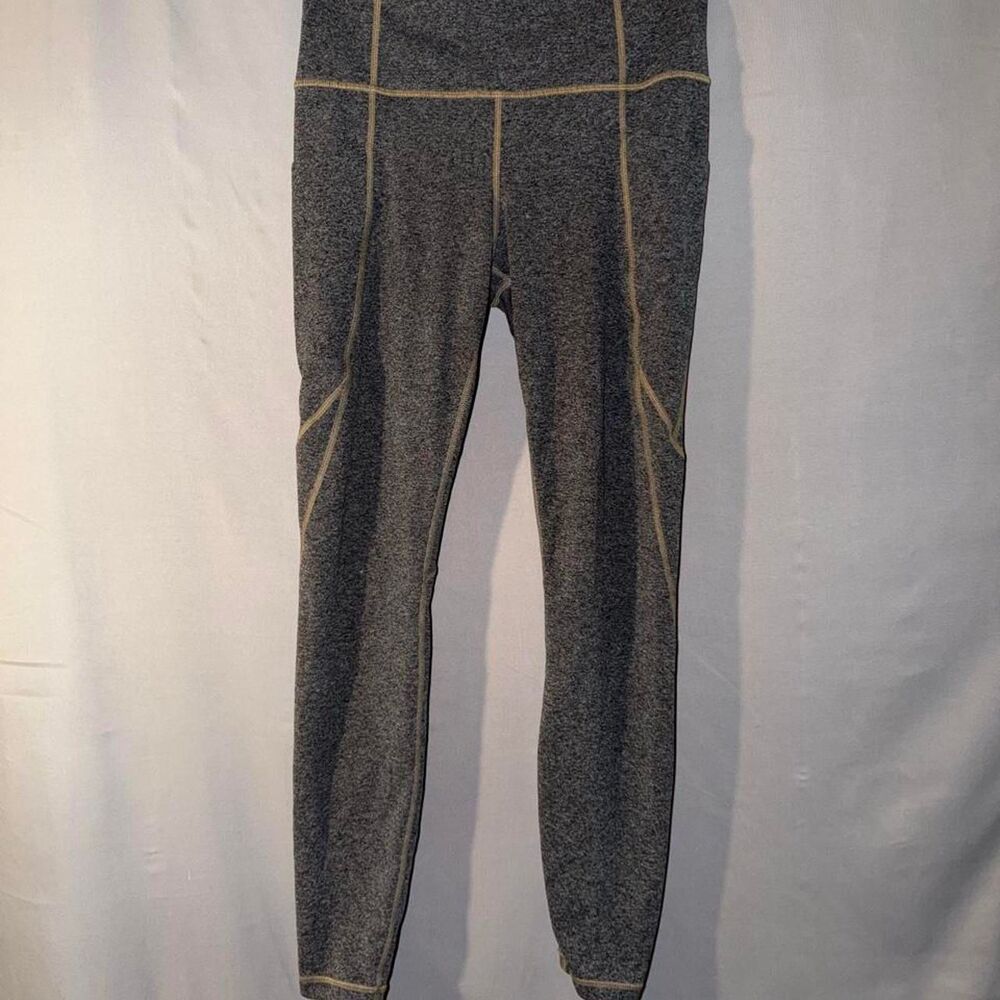 Athleta gray heather leggings with beige stitching